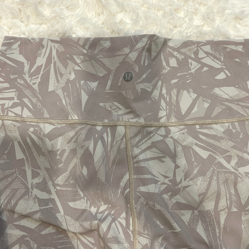Lululemon leggings